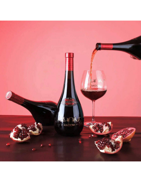 Pomegranate Semi-Sweet Wine ''Akoom''